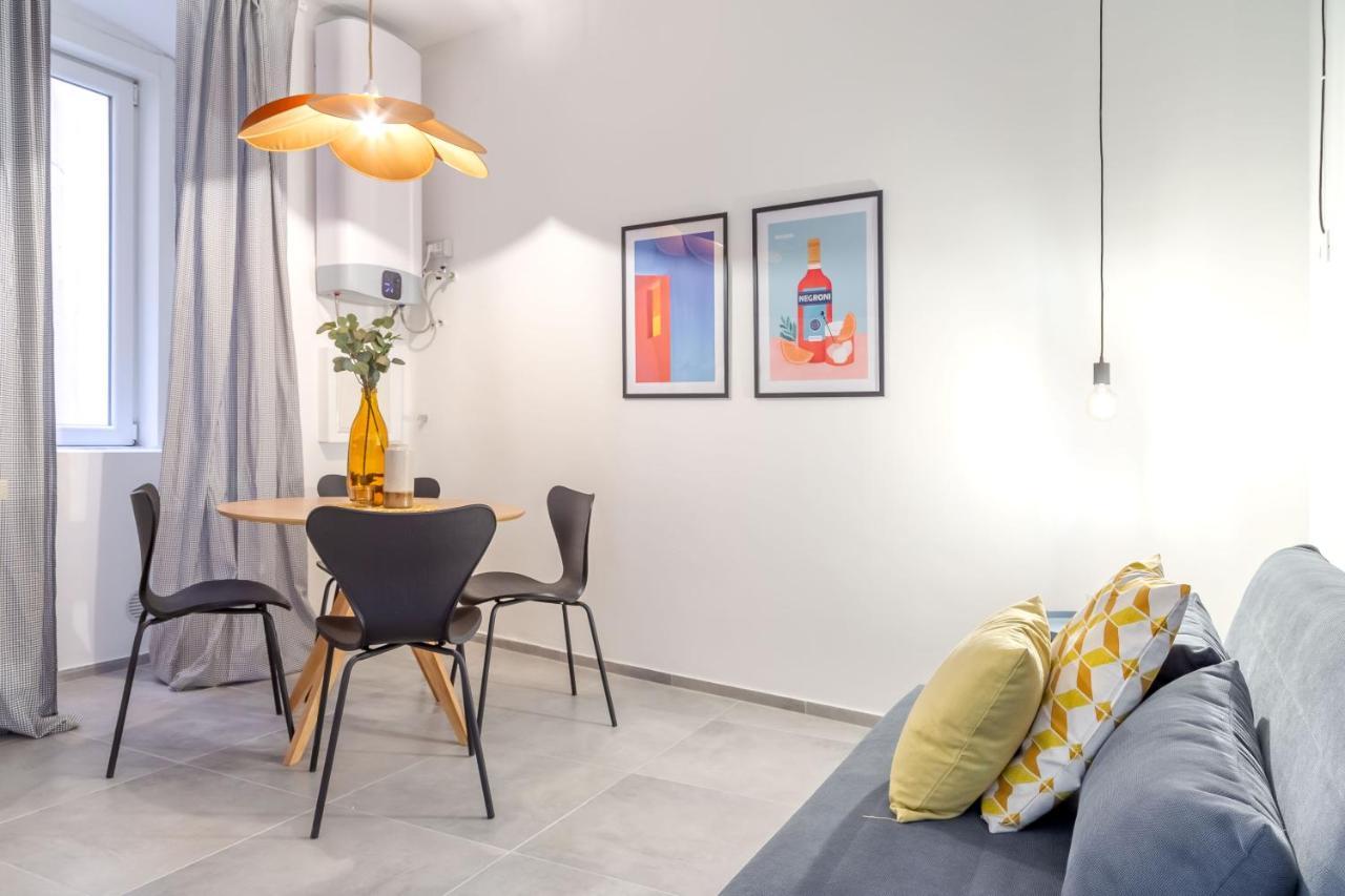 Stylish Loft In The City Center Trieste Bagian luar foto
